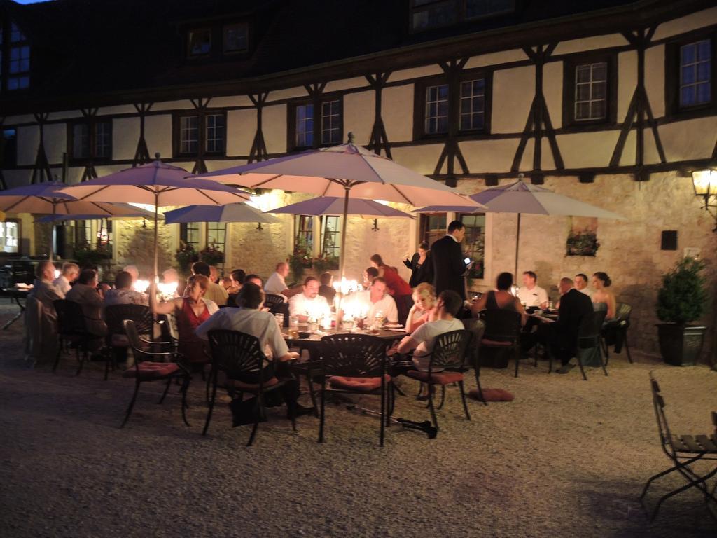 Burg Katzenstein Hotel Exterior foto