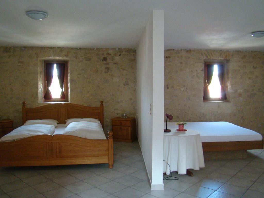 Burg Katzenstein Hotel Cameră foto